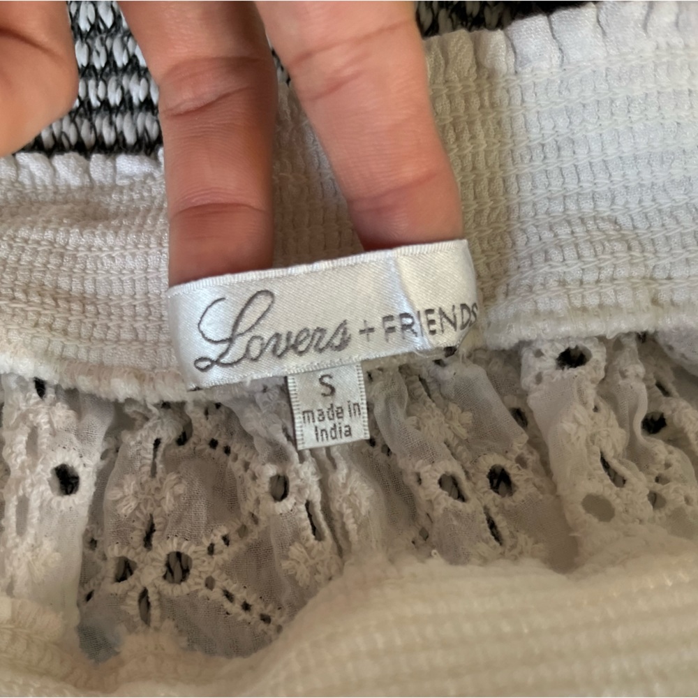 🎉HP🎉 Lovers + Friends White Eyelet Blouse Size S - Picture 6 of 7